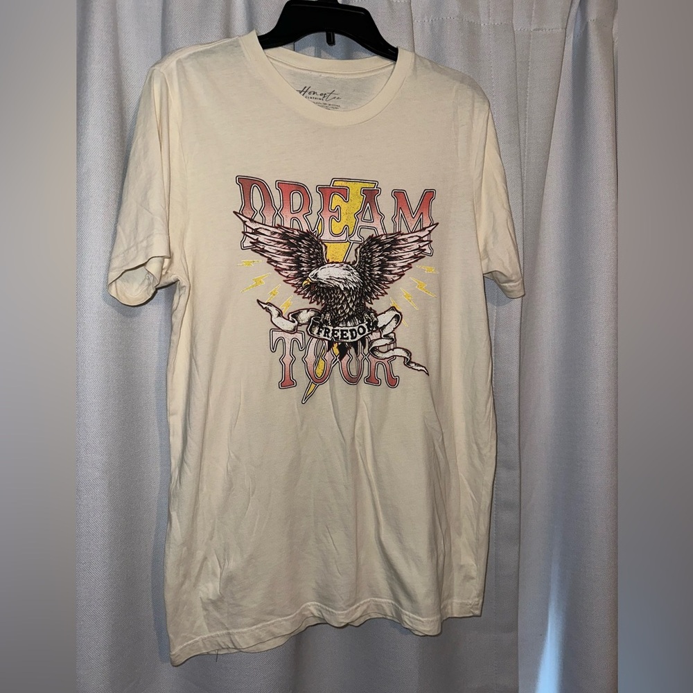 Boutique Graphic Tee - Dream Tour